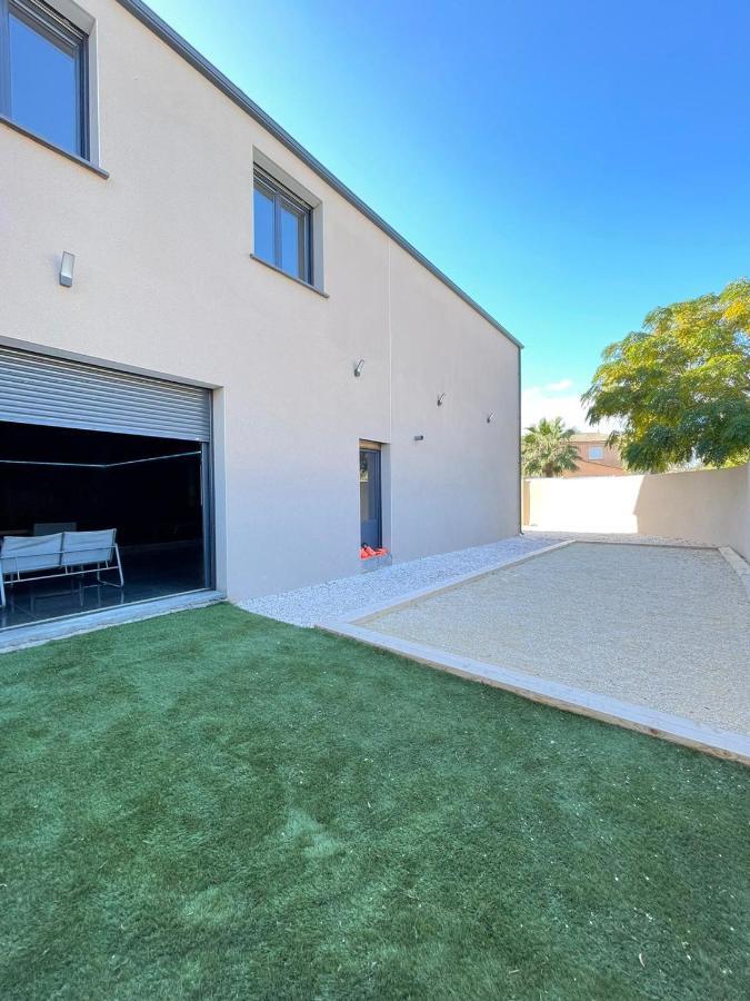 Villa 400M2 Piscine Interieure Tres Calme Agde Buitenkant foto