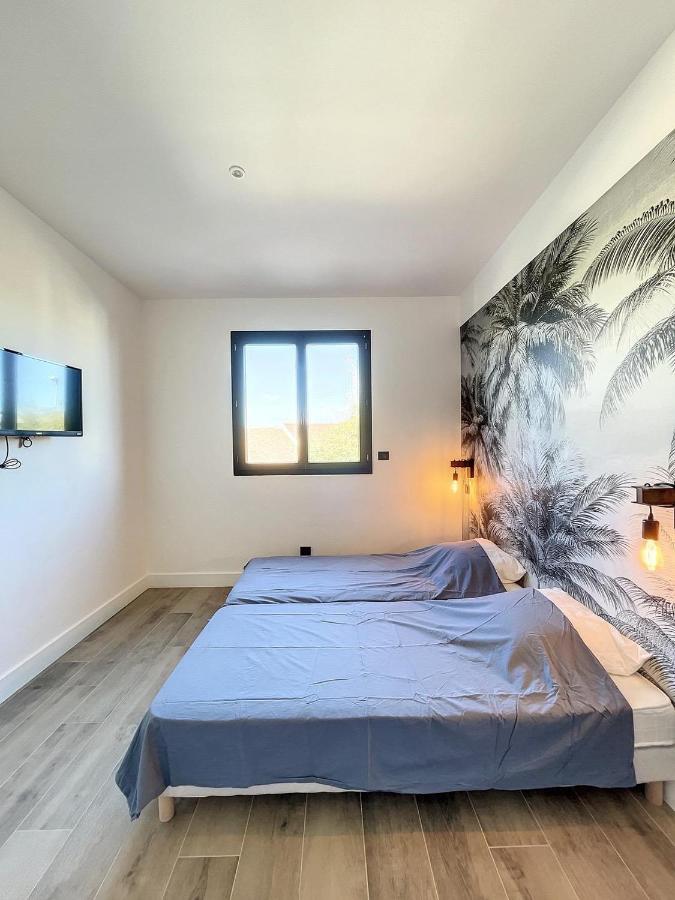 Villa 400M2 Piscine Interieure Tres Calme Agde Buitenkant foto