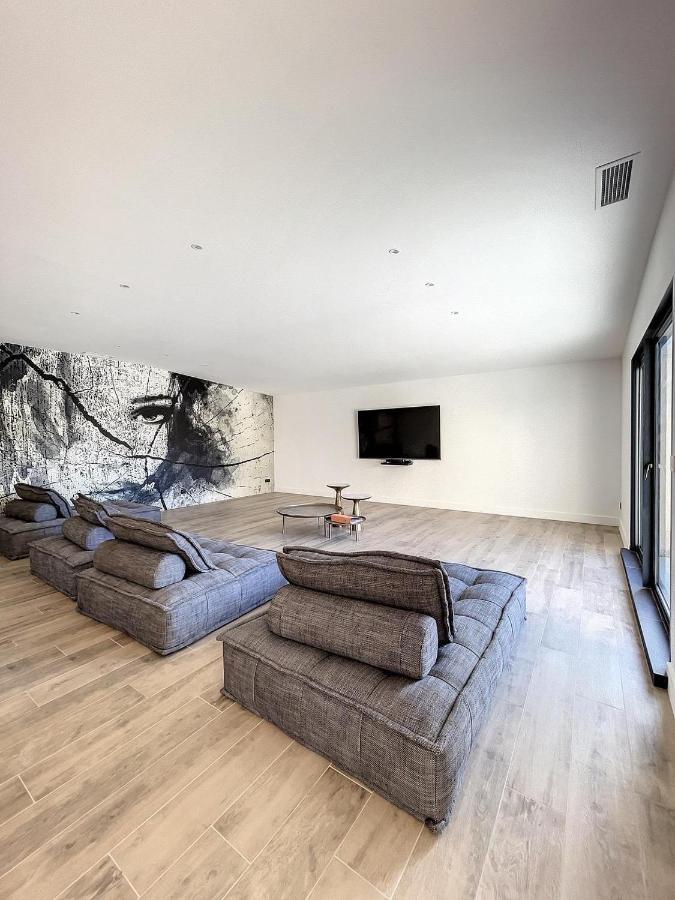 Villa 400M2 Piscine Interieure Tres Calme Agde Buitenkant foto