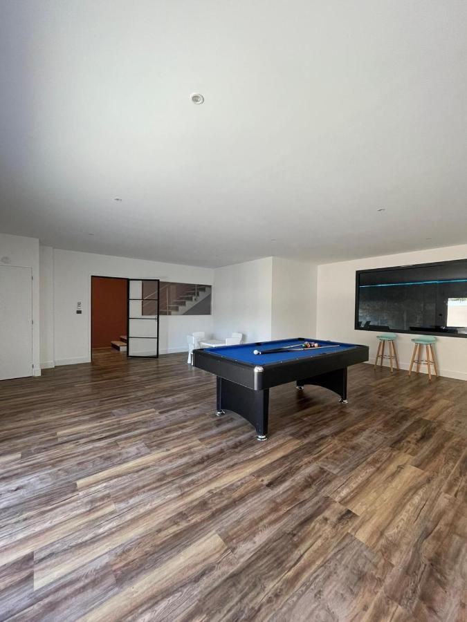 Villa 400M2 Piscine Interieure Tres Calme Agde Buitenkant foto